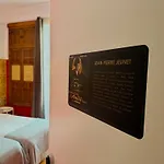 Hostel Rivoli Cinema Porto