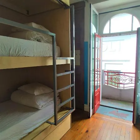 Rivoli Cinema Hostel Porto
