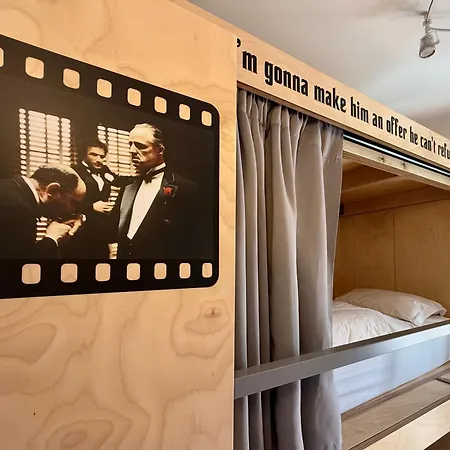 Rivoli Cinema Hostel Porto